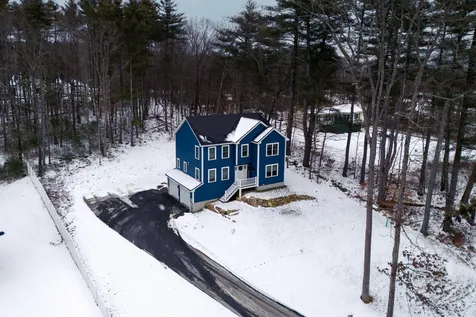 24 Peaslee Road Rochester NH 03867