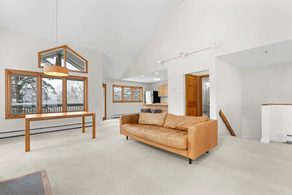 17 Bear Run Bolton VT 05676