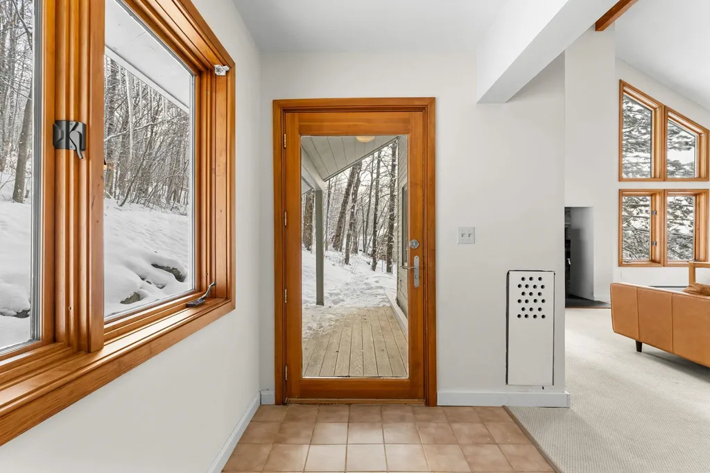 17 Bear Run Bolton VT 05676
