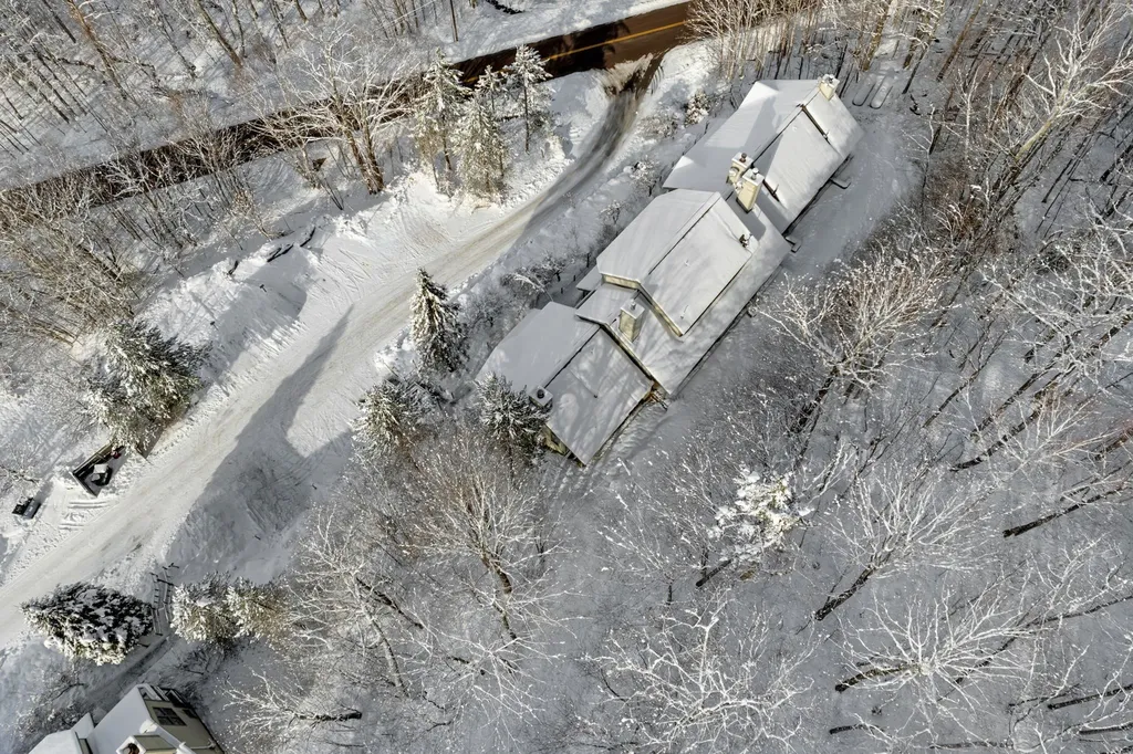17 Bear Run Bolton VT 05676