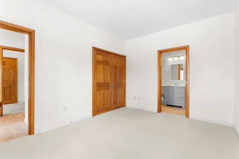 17 Bear Run Bolton VT 05676