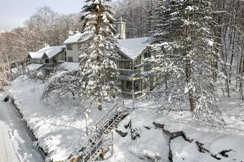 17 Bear Run Bolton VT 05676
