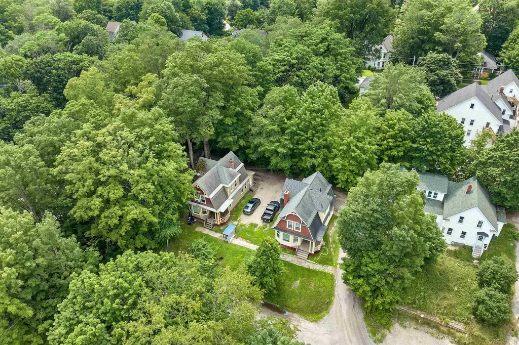 2 Gould Terrace, Plymouth NH Real Estate Listing MLS 4983383 Teamner