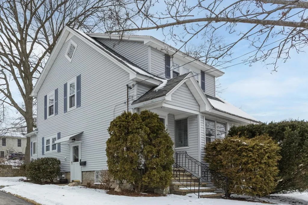 68 Sunnyside Street Manchester NH 03103