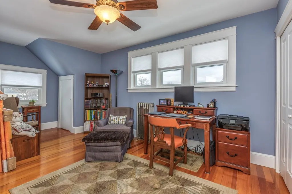 68 Sunnyside Street Manchester NH 03103