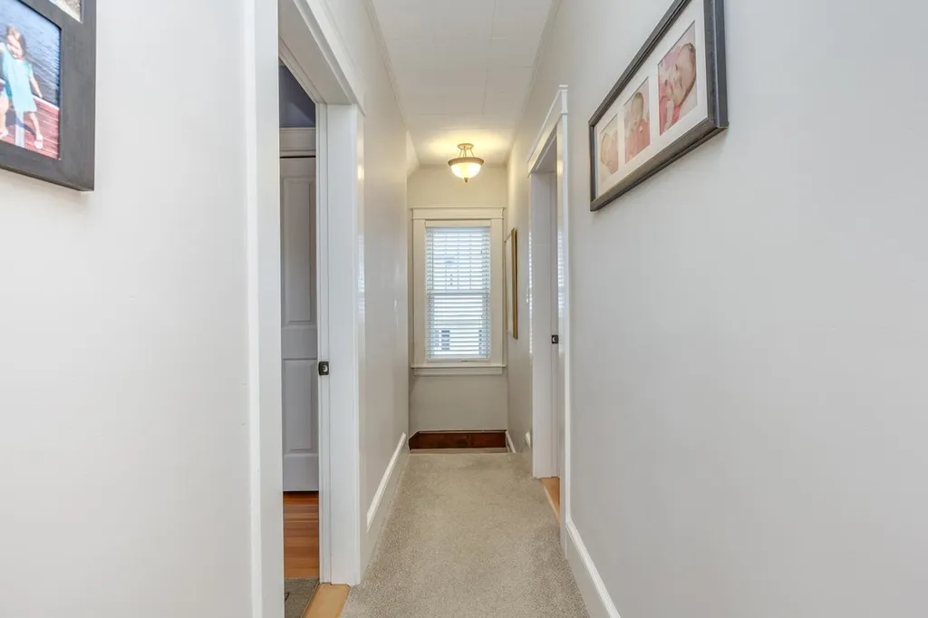 68 Sunnyside Street Manchester NH 03103