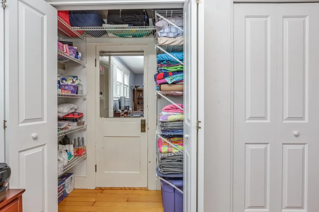 68 Sunnyside Street Manchester NH 03103