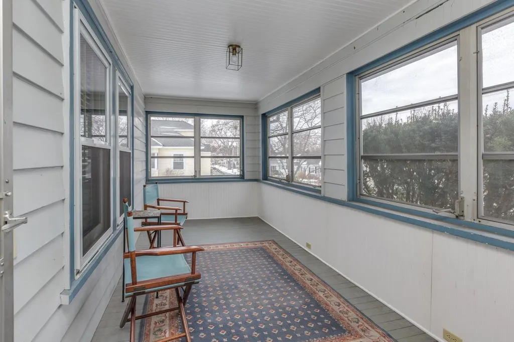 68 Sunnyside Street Manchester NH 03103