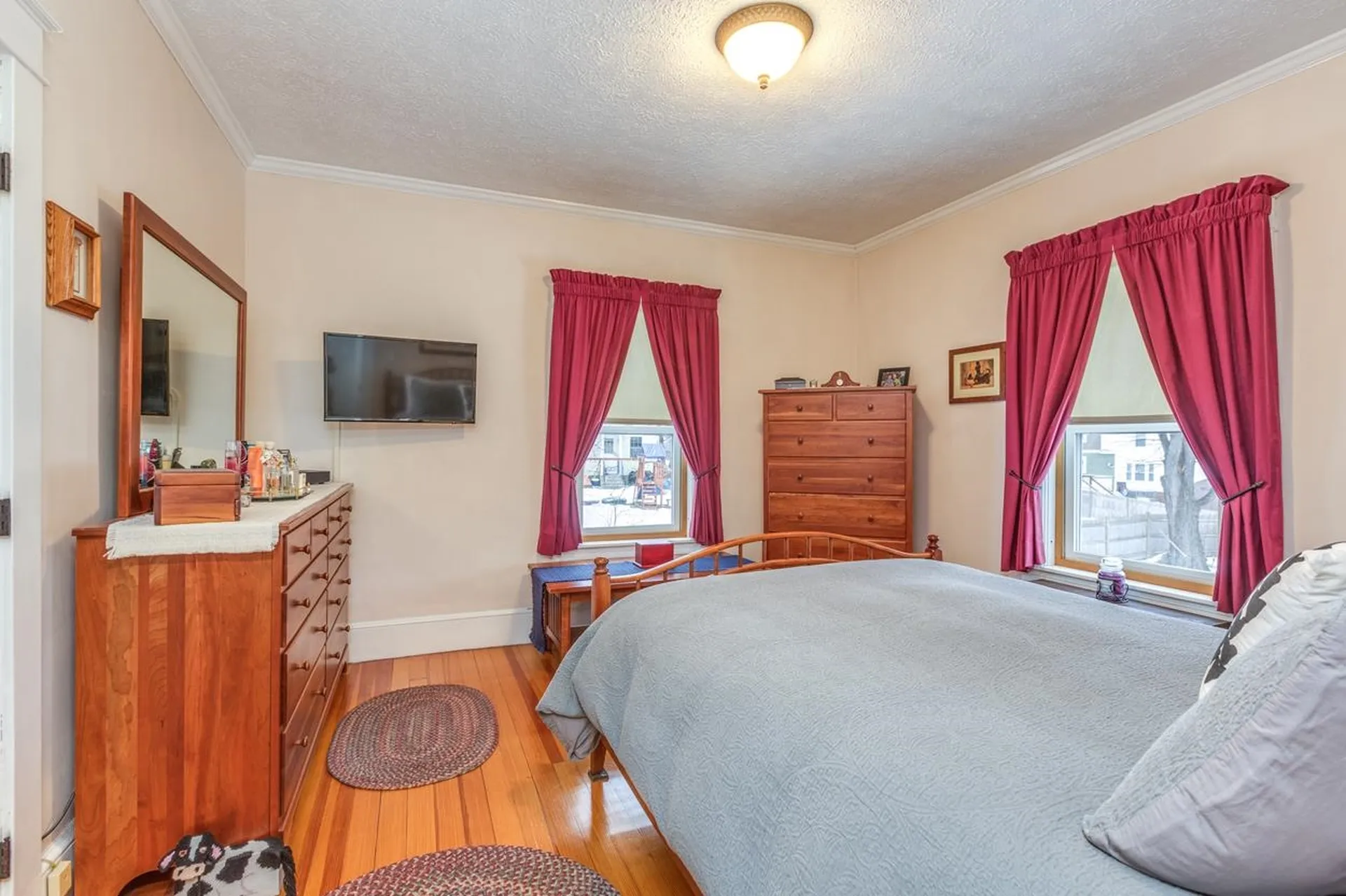 68 Sunnyside Street Manchester NH 03103