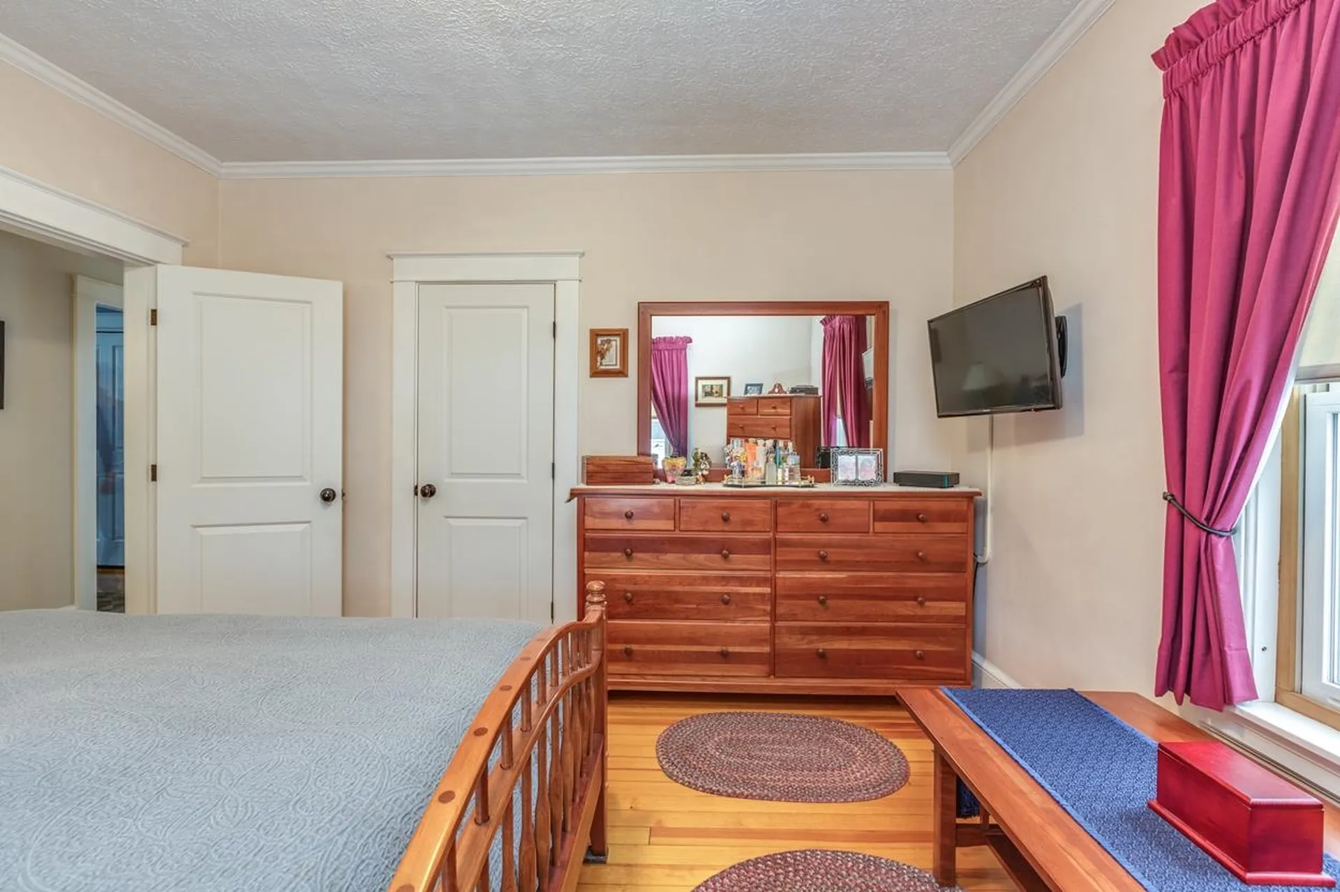 68 Sunnyside Street Manchester NH 03103