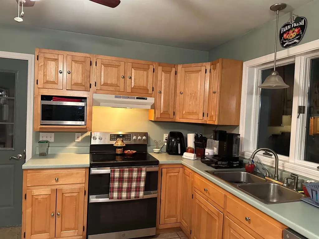 78 Hitchcock Road Pittsford VT 05763