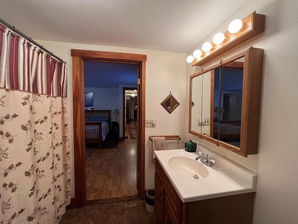 271 Riddle Hill Road Grafton NH 03240