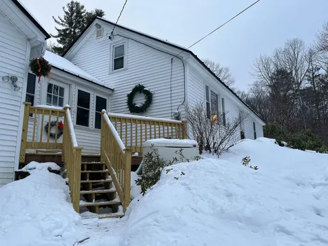 271 Riddle Hill Road Grafton NH 03240
