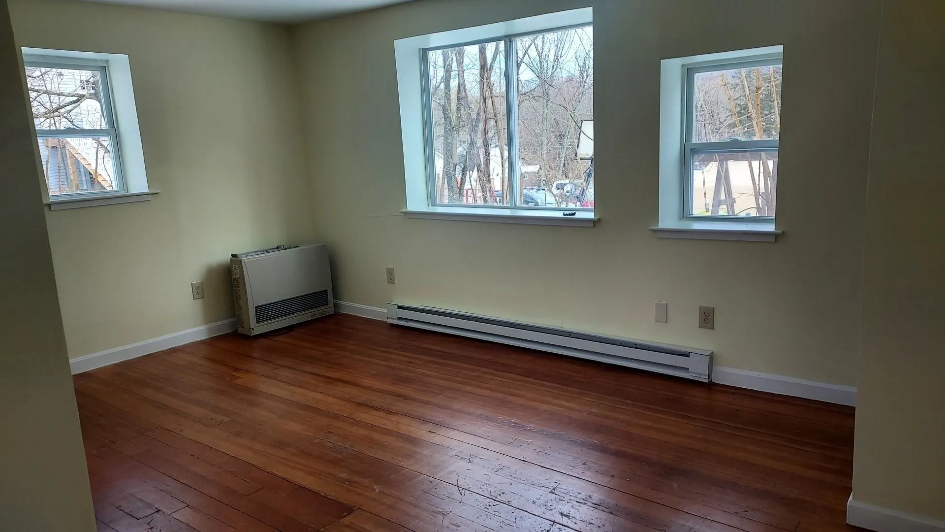 20 South Main Street Troy NH 03465