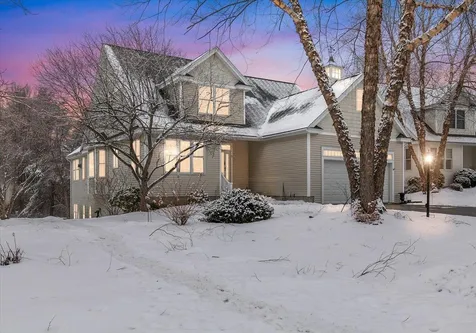 9 Crocketts Way Stratham NH 03885