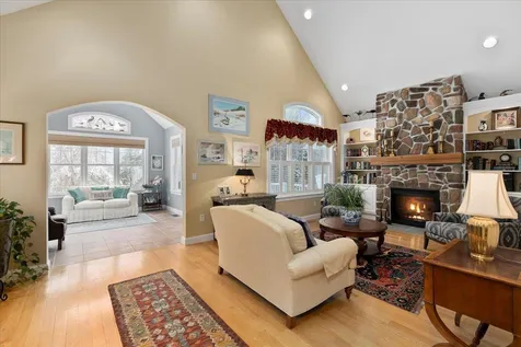 9 Crocketts Way Stratham NH 03885
