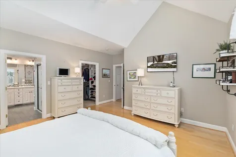 9 Crocketts Way Stratham NH 03885