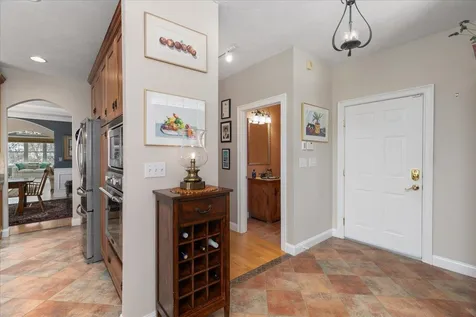9 Crocketts Way Stratham NH 03885