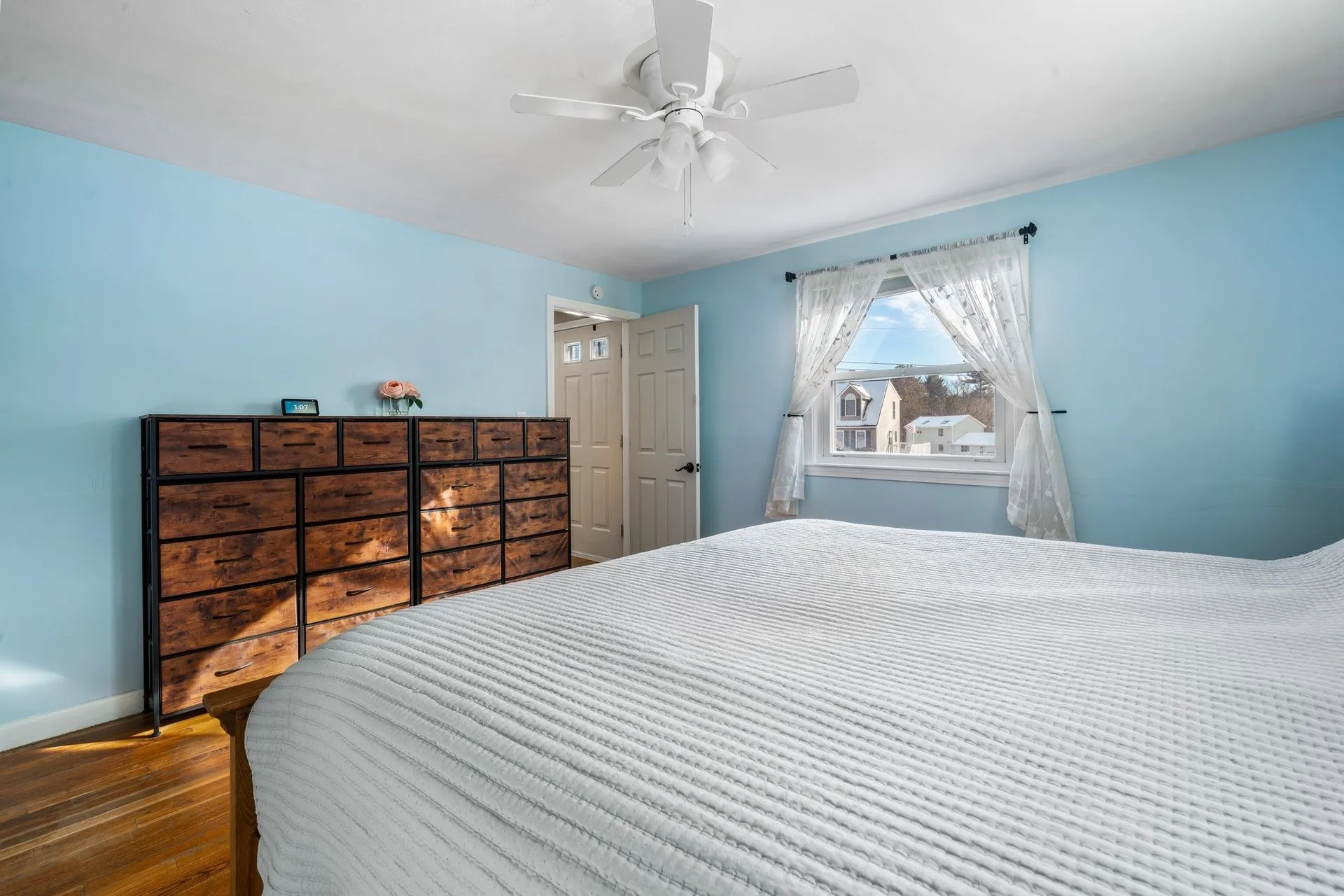 18 Hopkins Drive Hudson NH 03051