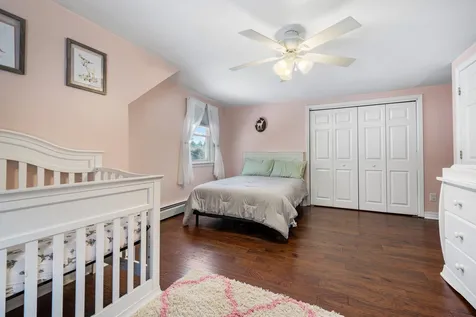 18 Hopkins Drive Hudson NH 03051