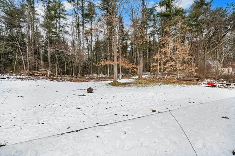 18 Hopkins Drive Hudson NH 03051