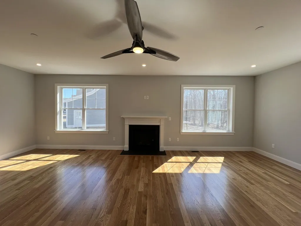 198 Sage Lane Portsmouth NH 03801