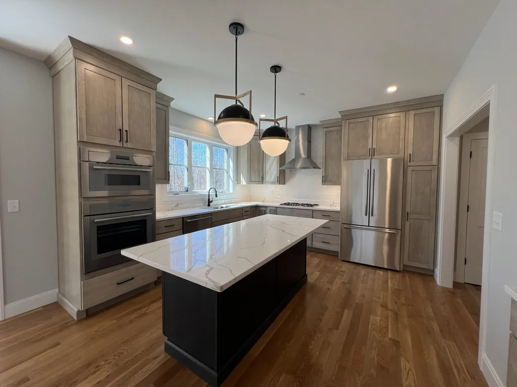 198 Sage Lane Portsmouth NH 03801