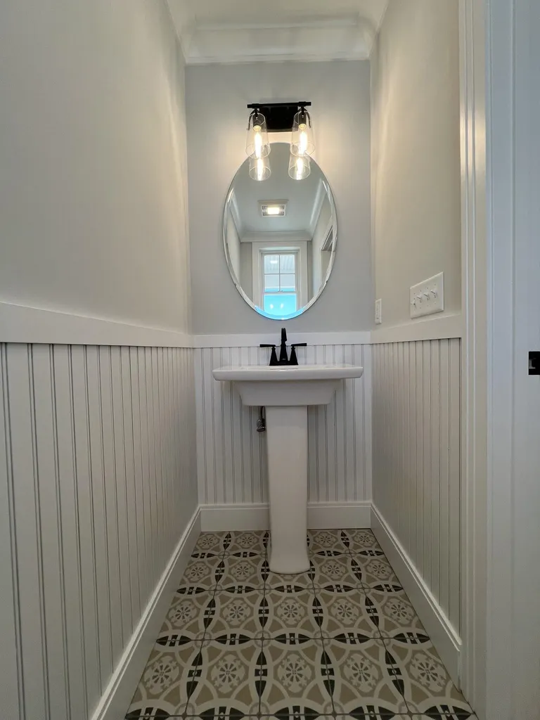 198 Sage Lane Portsmouth NH 03801