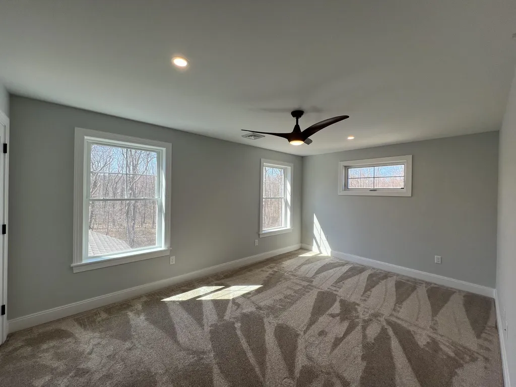 198 Sage Lane Portsmouth NH 03801