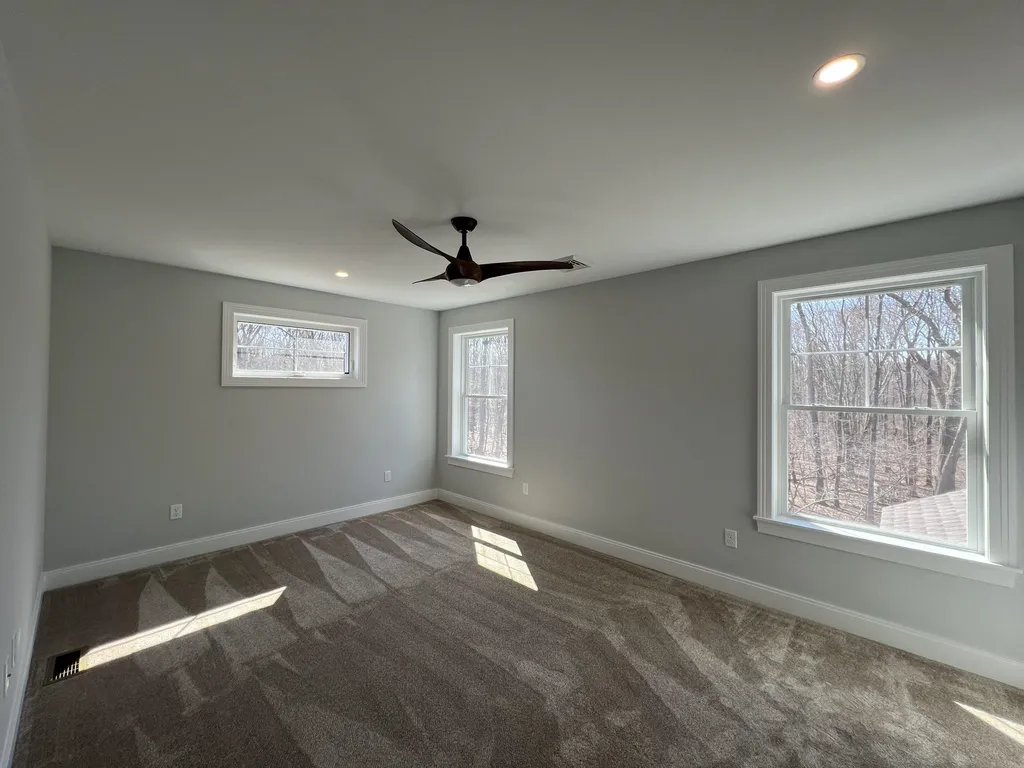 198 Sage Lane Portsmouth NH 03801