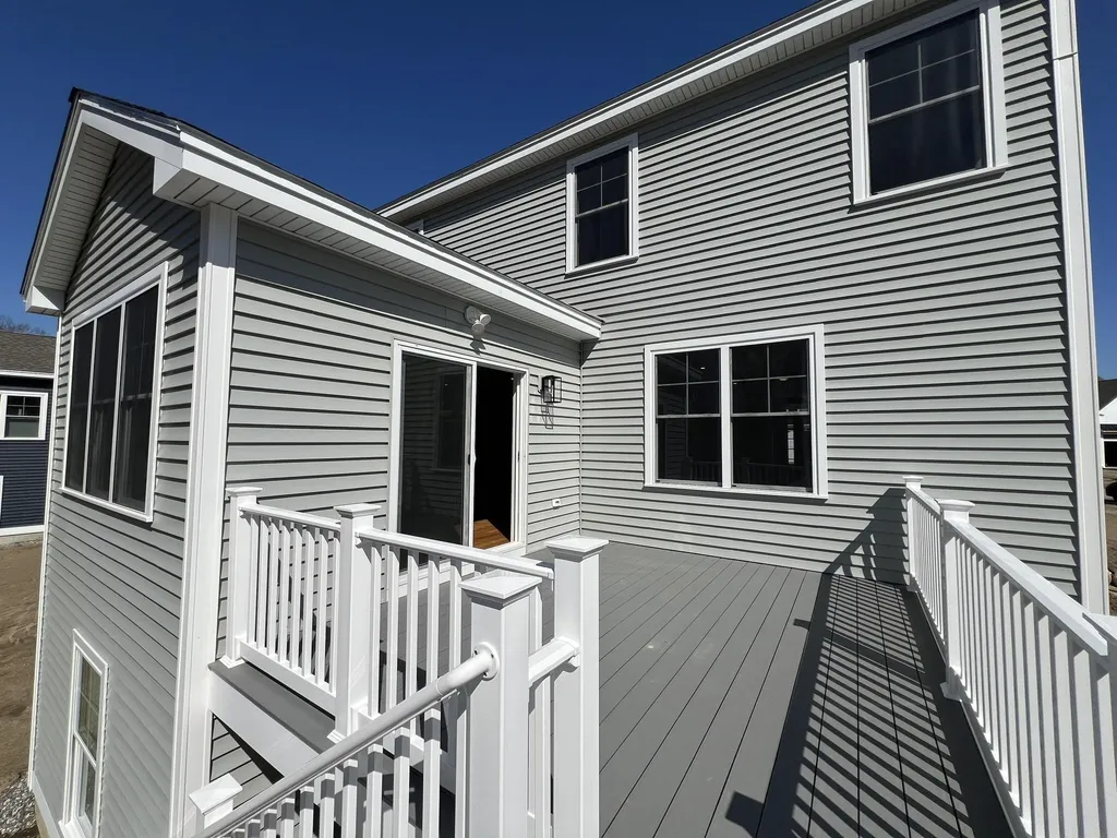 198 Sage Lane Portsmouth NH 03801