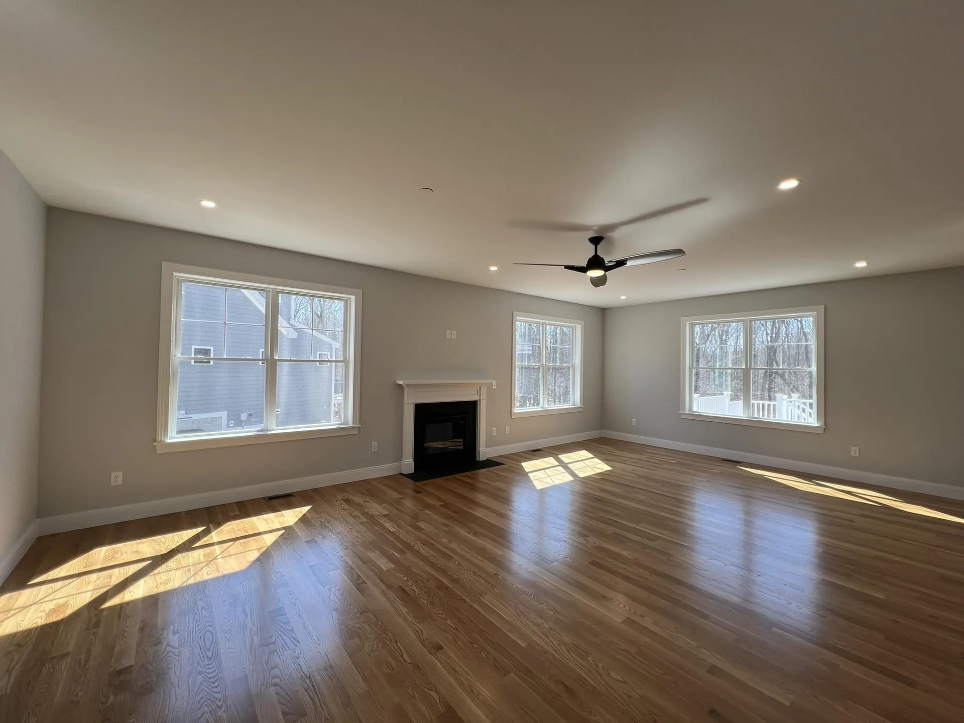 198 Sage Lane Portsmouth NH 03801