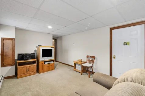 366 Blevens Drive Manchester NH 03104