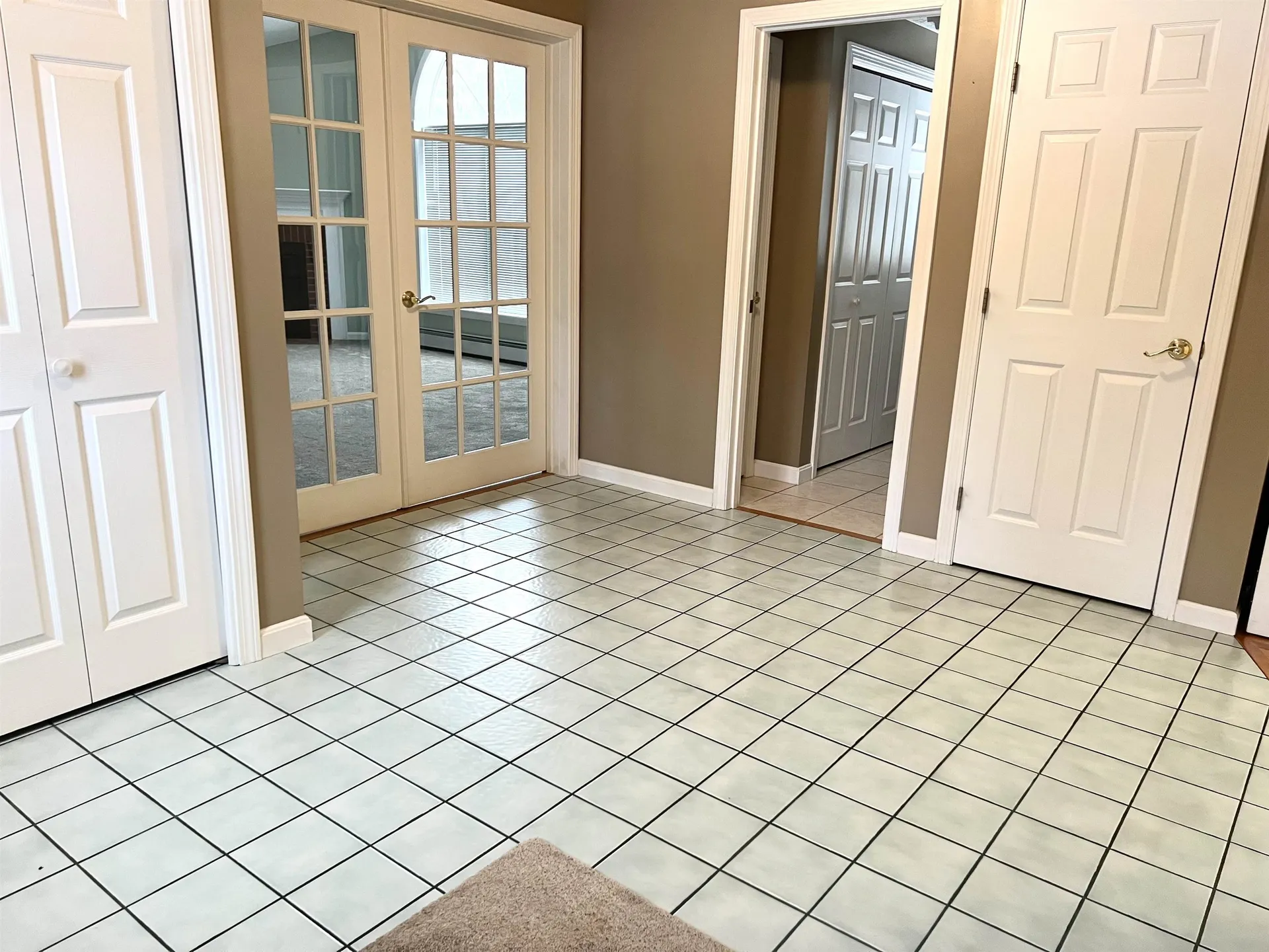 20 Butterfield Lane Bedford NH 03110