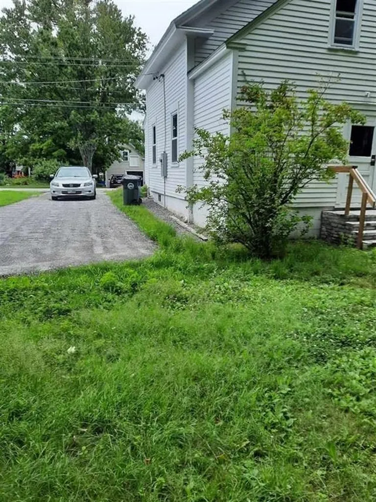 23 West Union Street Goffstown NH 03045