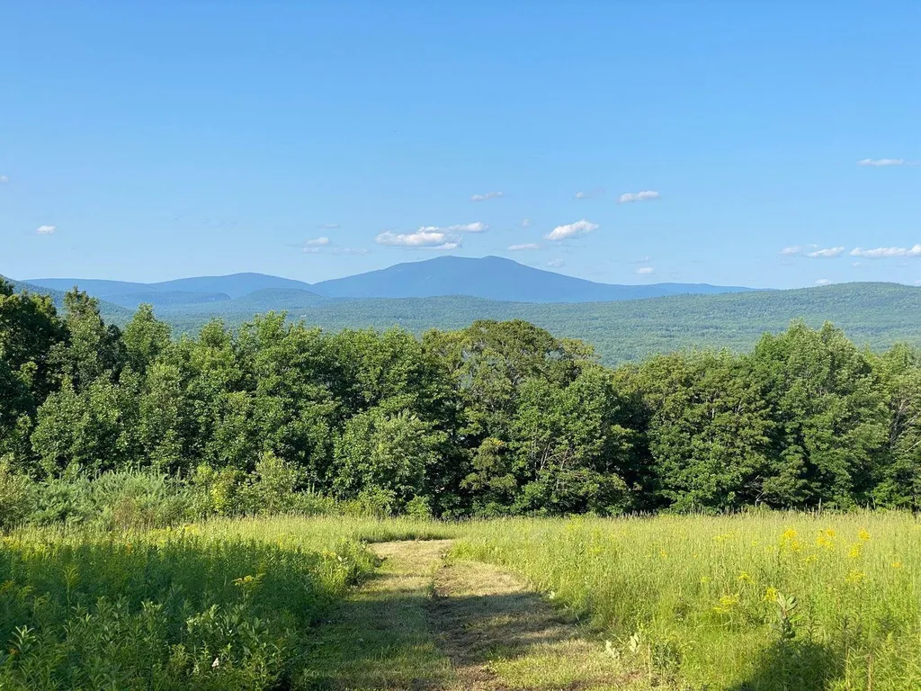 Route 25a Orford NH 03777
