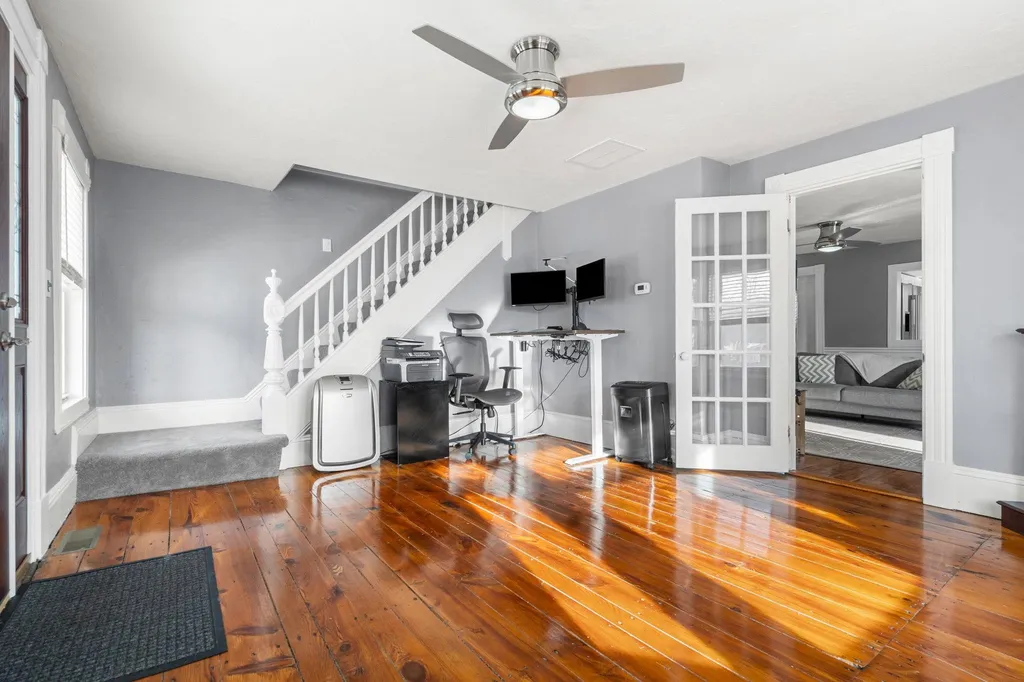 42 Scribner Road Fremont NH 03044-3405