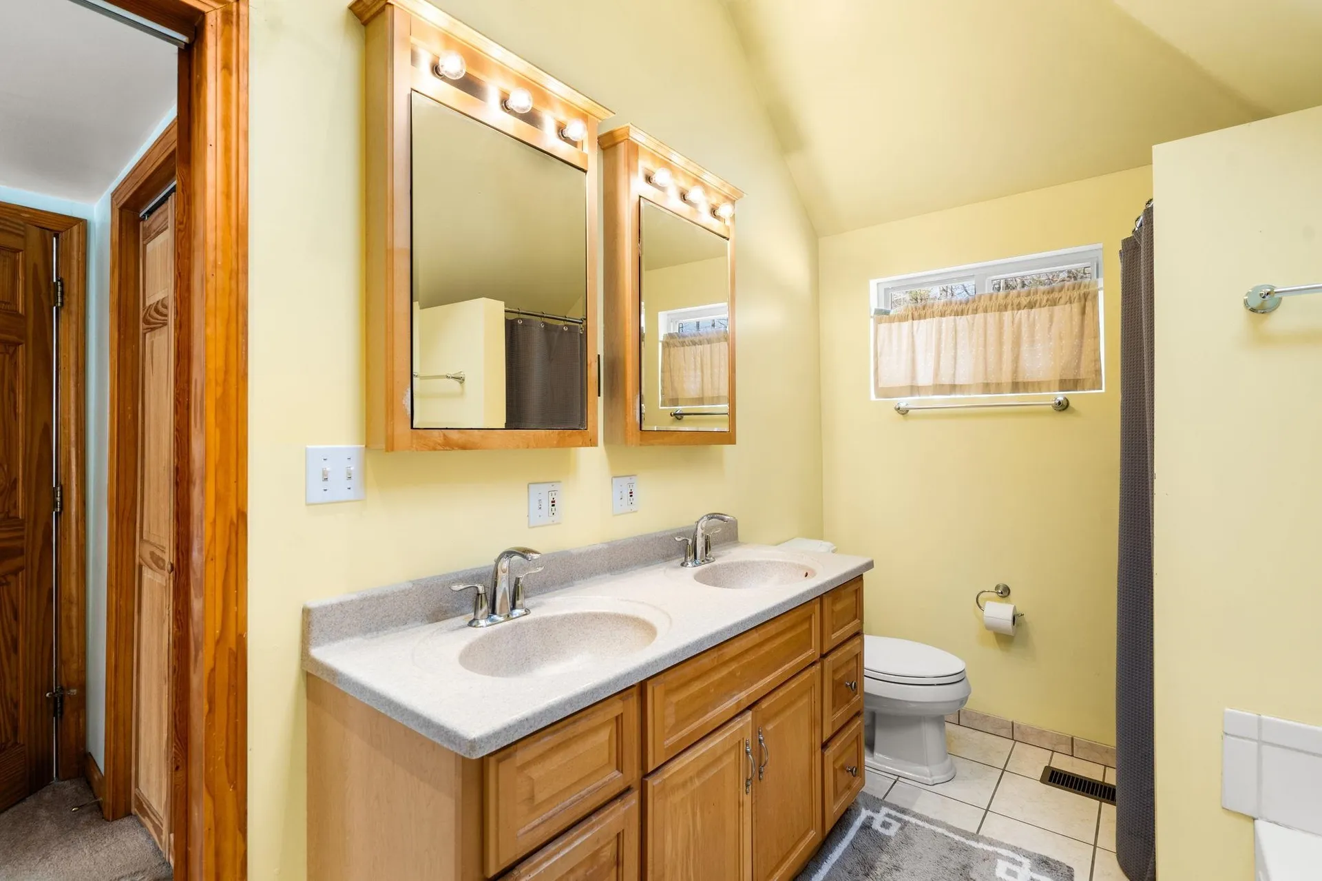42 Scribner Road Fremont NH 03044-3405