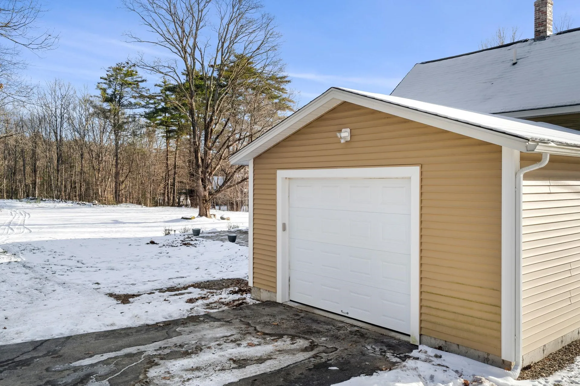 42 Scribner Road Fremont NH 03044-3405