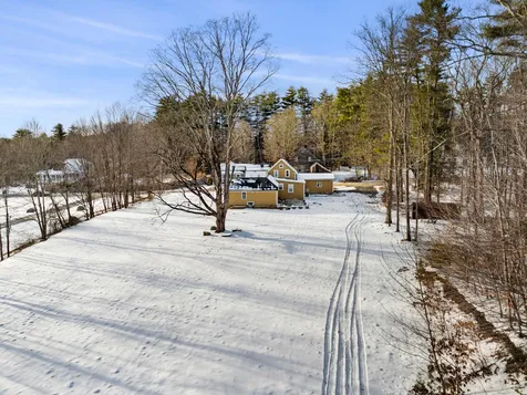 42 Scribner Road Fremont NH 03044-3405
