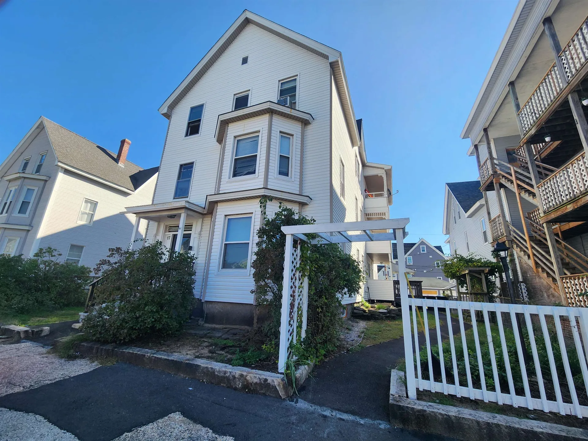 17 Rimmon Street Manchester NH 03102