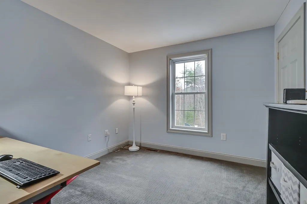 78 Middle Road Deerfield NH 03037