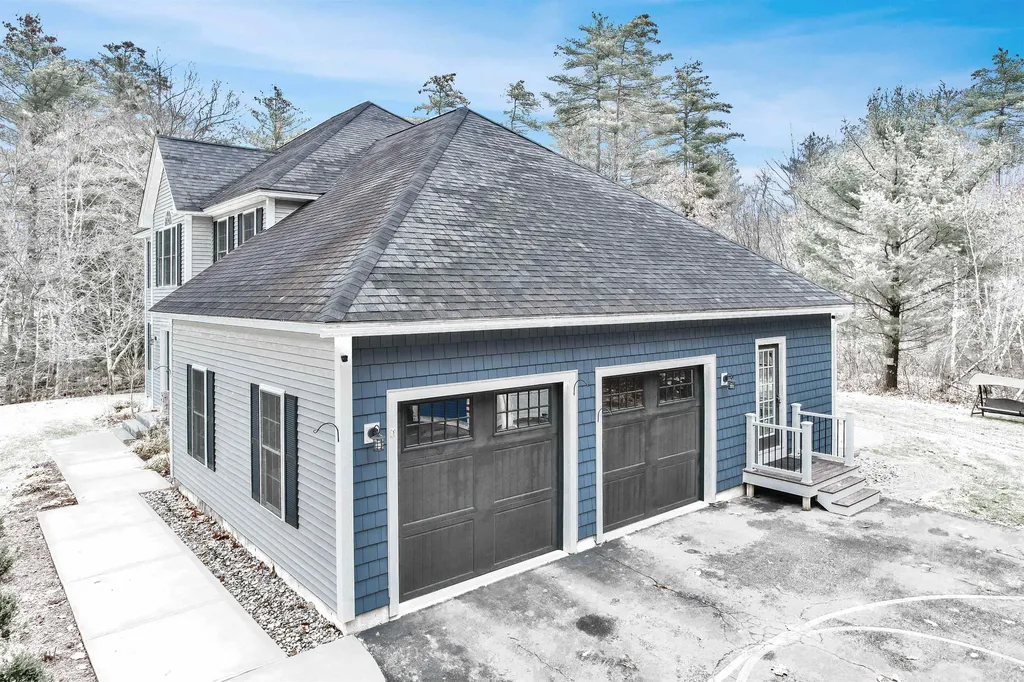 78 Middle Road Deerfield NH 03037