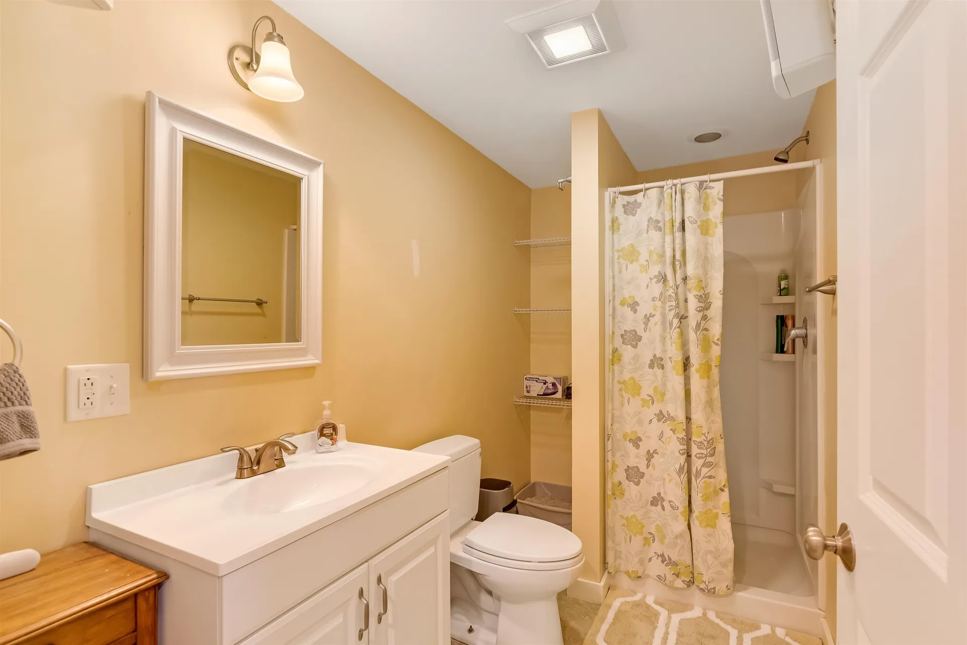 106 Fields Road Middlebury VT 05473
