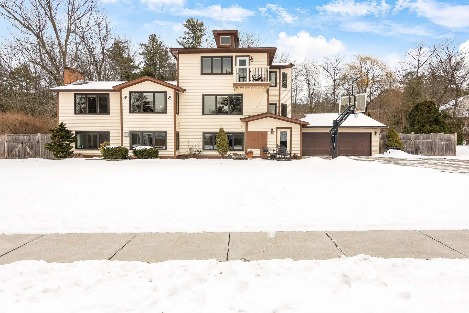 104 South Cove Road Burlington VT 05401