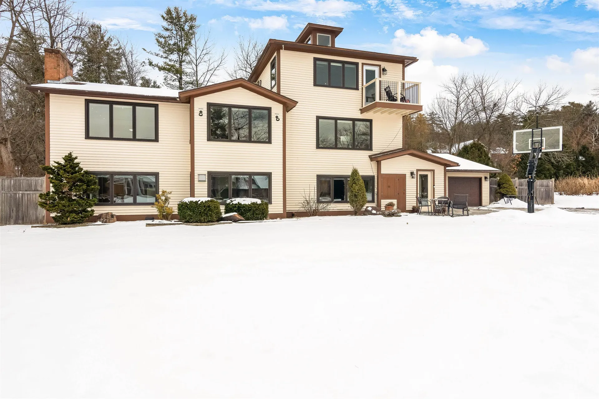 104 South Cove Road Burlington VT 05401
