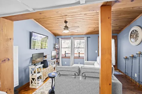 29 W Knox Marsh Road Dover NH 03820