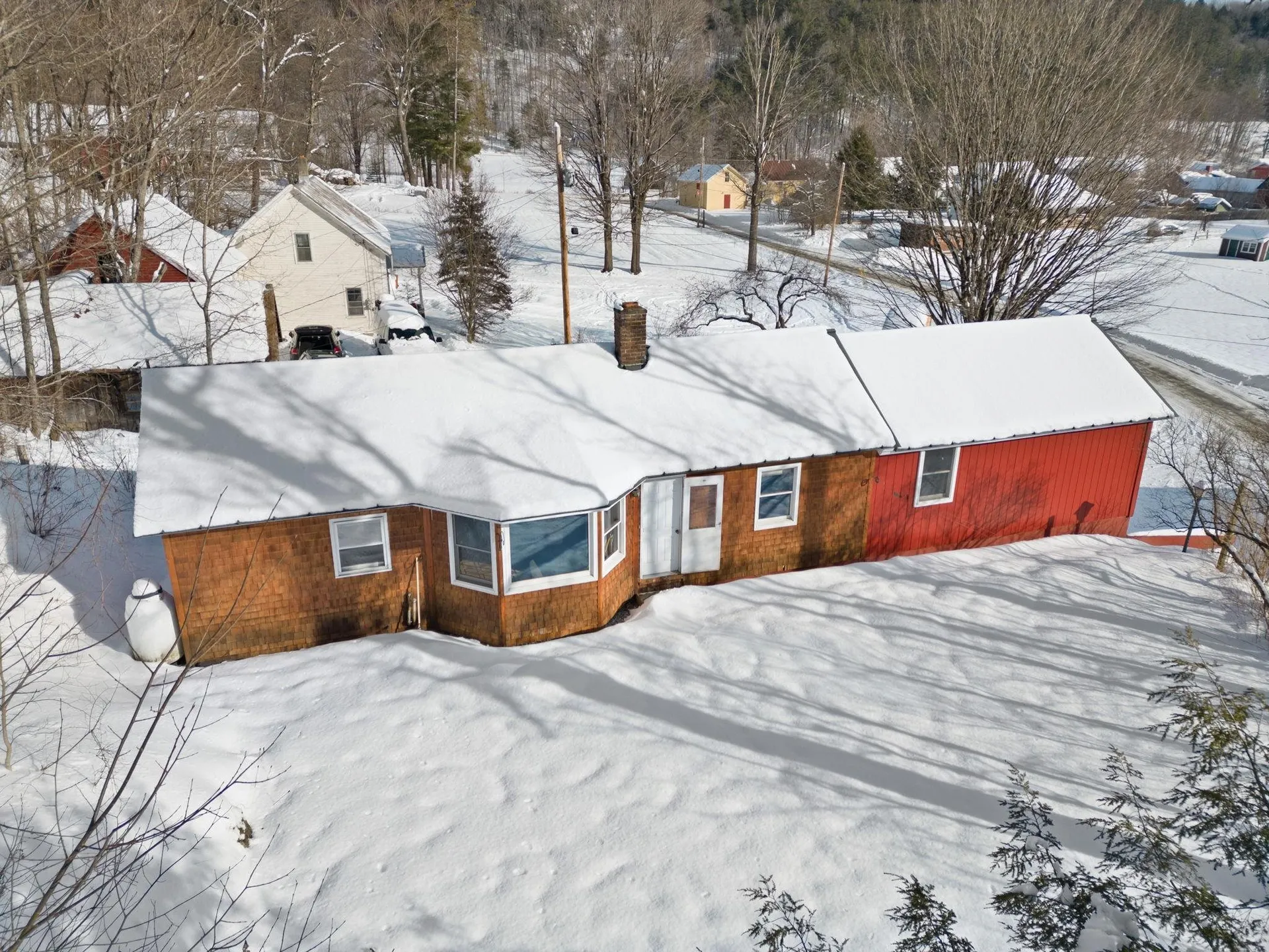 10 Bobbinshop Road Chelsea VT 05038