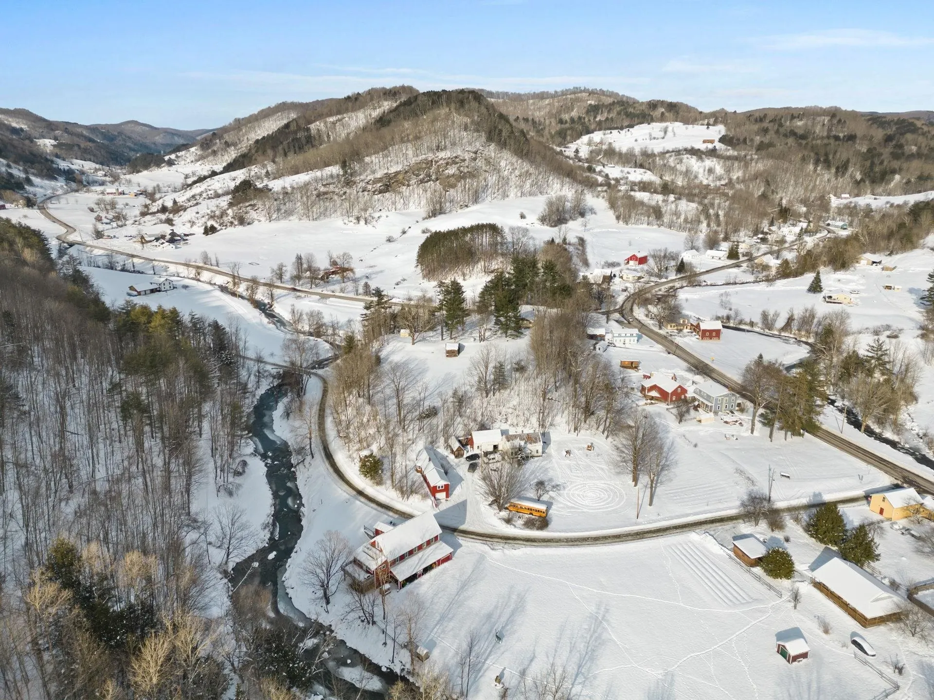 10 Bobbinshop Road Chelsea VT 05038