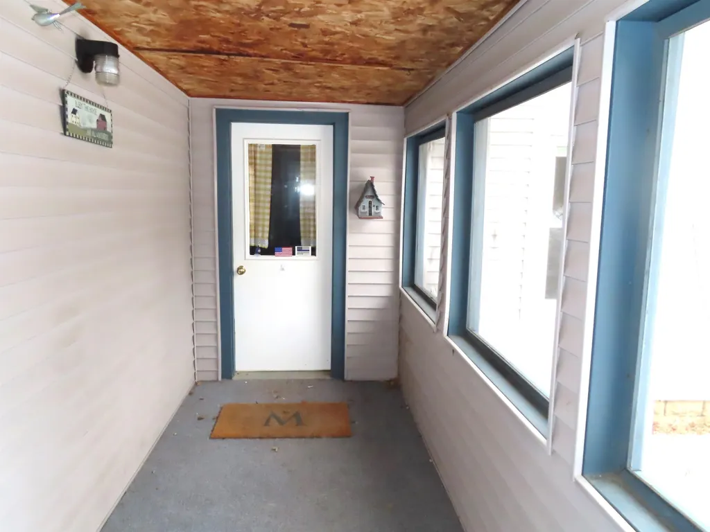 44 Colony Court Keene NH 03431